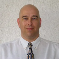 Jewish International Law Lawyer in Israel - Erez Modai